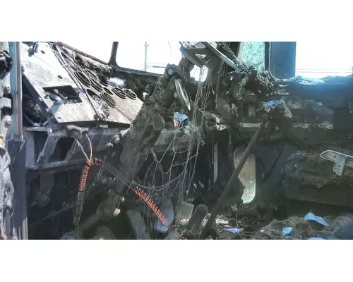 PETERBILT 379 WHOLE TRUCK FOR RESALE