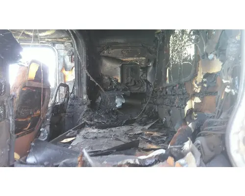 PETERBILT 379 WHOLE TRUCK FOR RESALE