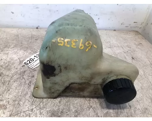 PETERBILT 379 Washer Solvent Reservoir