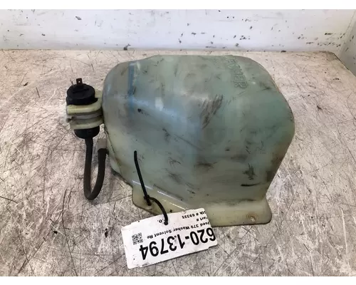 PETERBILT 379 Windshield Washer Reservoir