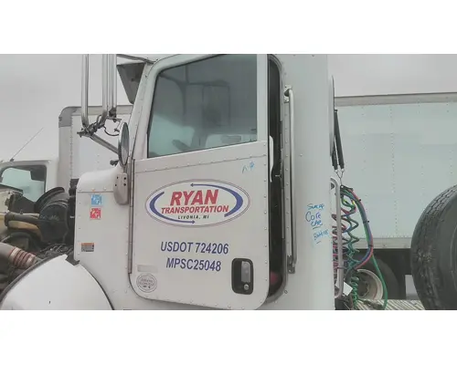 PETERBILT 382 2011-2016 DOOR ASSEMBLY, FRONT