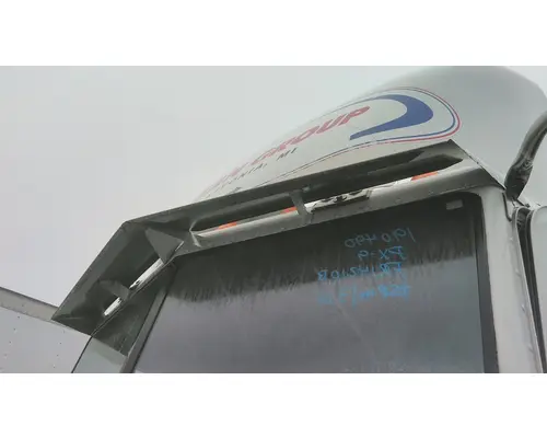 PETERBILT 382 CAB CLIP