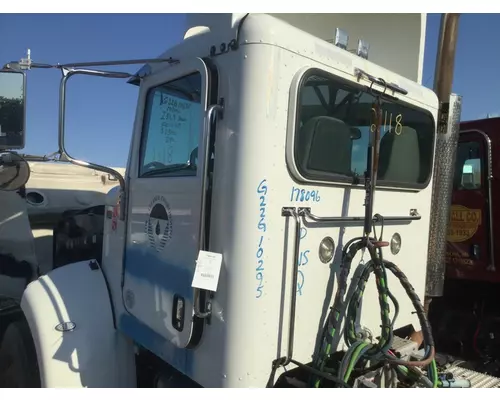 PETERBILT 382 CAB