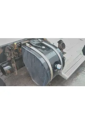 PETERBILT 382 DEF TANK