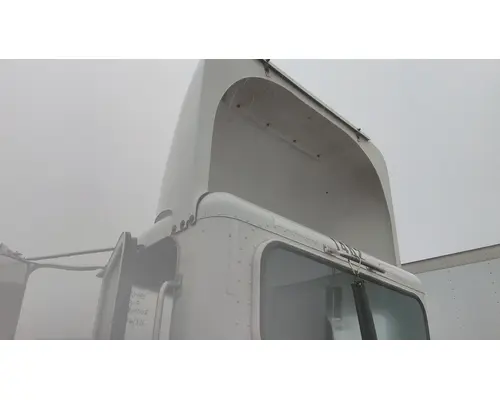 PETERBILT 382 FAIRING, WIND DEFLECTOR ROOF