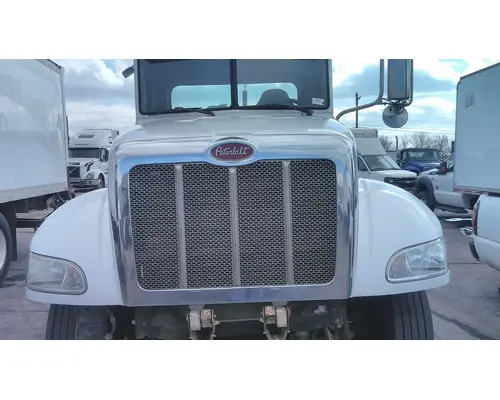 PETERBILT 382 HOOD