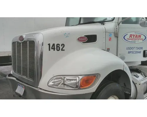 PETERBILT 382 HOOD