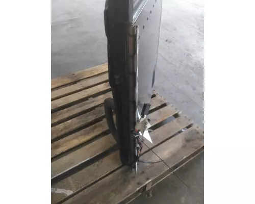 PETERBILT 384 2007-2016 DOOR ASSEMBLY, FRONT