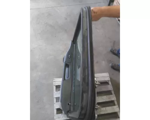 PETERBILT 384 2007-2016 DOOR ASSEMBLY, FRONT