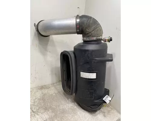 PETERBILT 384 Air Cleaner