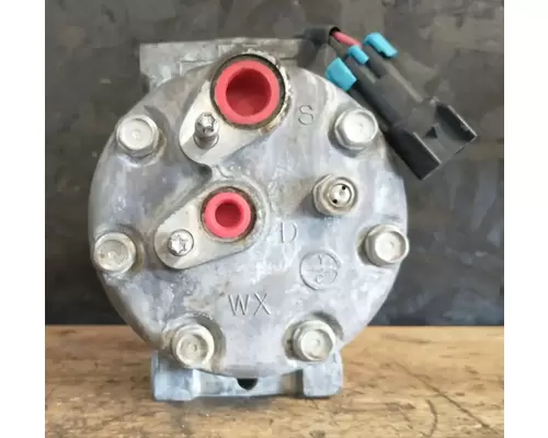 PETERBILT 384 Air Conditioner Compressor