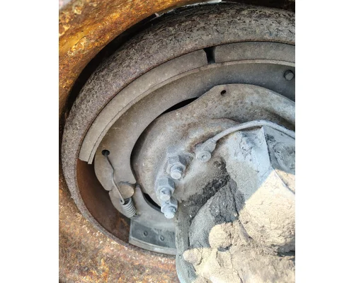 PETERBILT 384 Axle Assembly, Front (Steer)