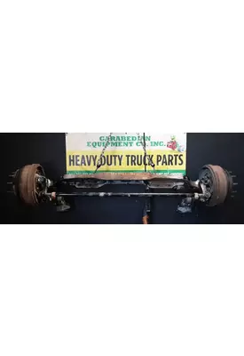 PETERBILT 384 Axle Assembly, Front (Steer)