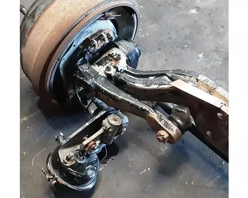 PETERBILT 384 Axle Assembly, Front (Steer)