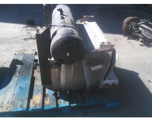 PETERBILT 384 BATTERY BOX