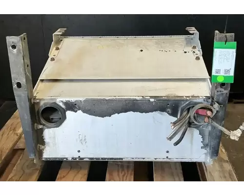 PETERBILT 384 Battery BoxTray