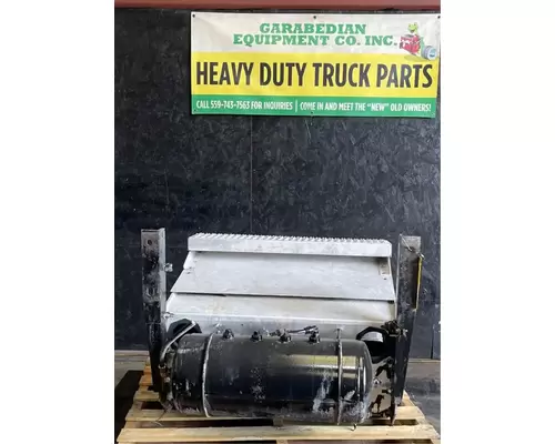 PETERBILT 384 Battery BoxTray