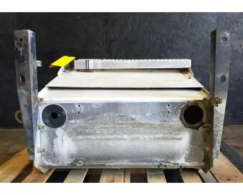 PETERBILT 384 Battery BoxTray