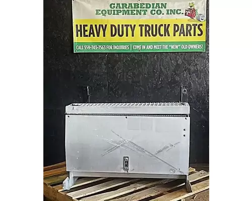 PETERBILT 384 Battery BoxTray