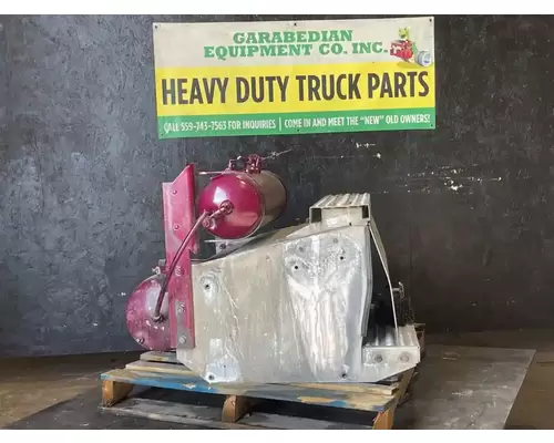 PETERBILT 384 Battery BoxTray