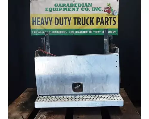 PETERBILT 384 Battery BoxTray