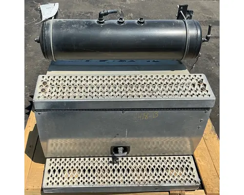 PETERBILT 384 Battery Boxes
