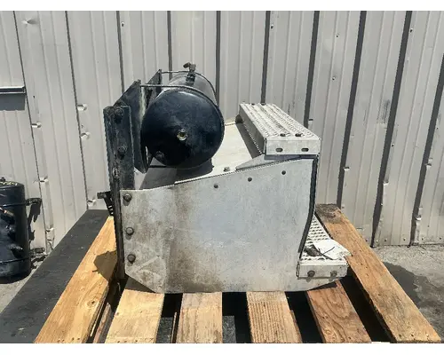 PETERBILT 384 Battery Boxes