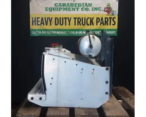 PETERBILT 384 Battery Boxes