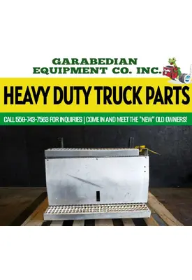 PETERBILT 384 Battery Boxes