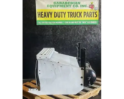 PETERBILT 384 Battery Boxes