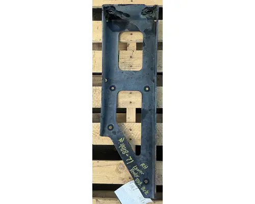 PETERBILT 384 Brackets, Misc.