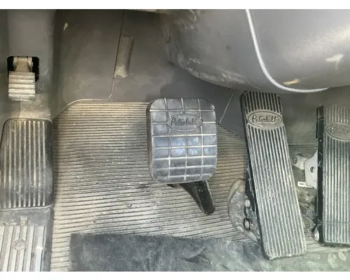 PETERBILT 384 BrakeClutch Pedal Box