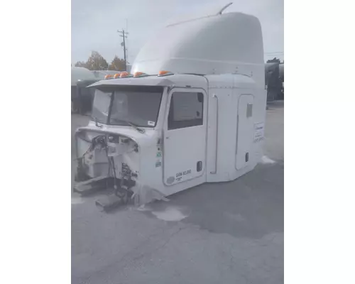 PETERBILT 384 CAB