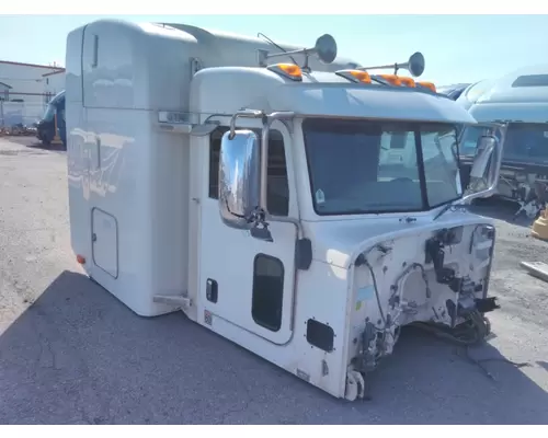 PETERBILT 384 CAB