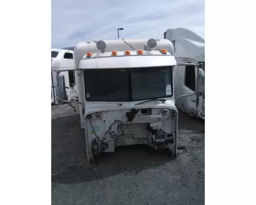 PETERBILT 384 CAB