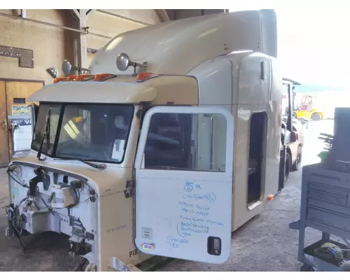PETERBILT 384 CAB