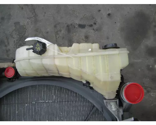 PETERBILT 384 COOLING ASSEMBLY (RAD, COND, ATAAC)