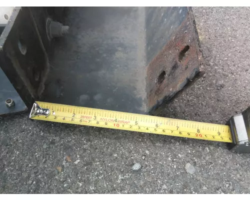 PETERBILT 384 CROSSMEMBER