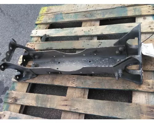 PETERBILT 384 CROSSMEMBER