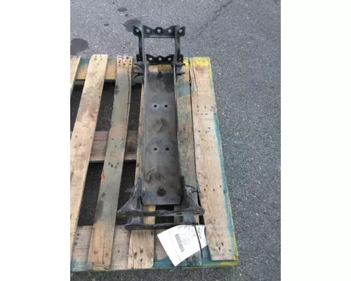PETERBILT 384 CROSSMEMBER