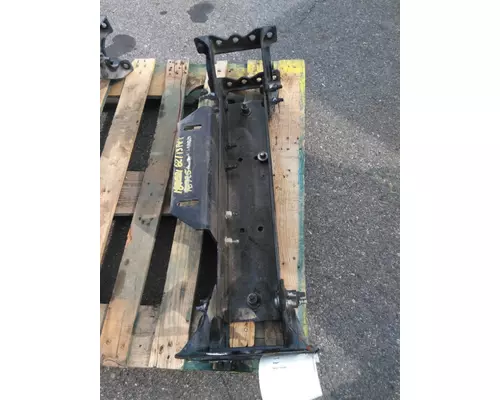 PETERBILT 384 CROSSMEMBER