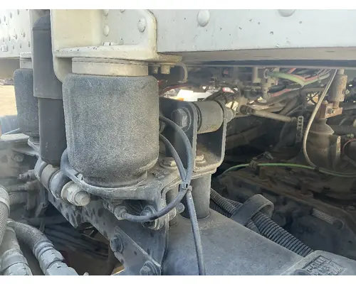 PETERBILT 384 Cab Air Suspension & Parts