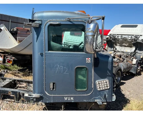 PETERBILT 384 Cab Assembly