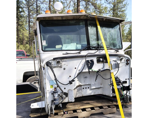 PETERBILT 384 Cab Assembly