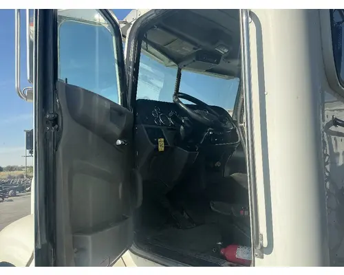PETERBILT 384 Cab Assembly