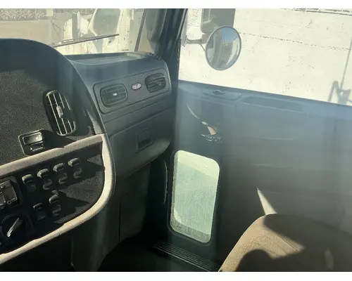 PETERBILT 384 Cab Assembly