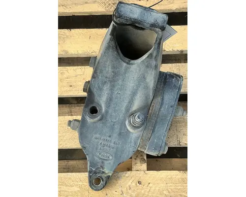 PETERBILT 384 Cab Mount Bracket