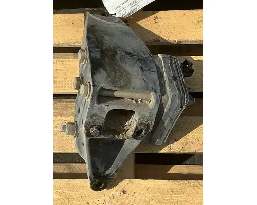 PETERBILT 384 Cab Mount Bracket