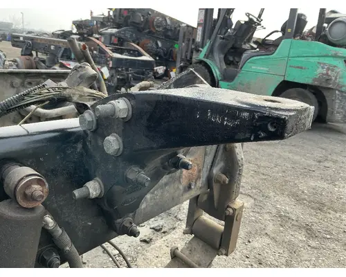 PETERBILT 384 Cab Mount Bracket