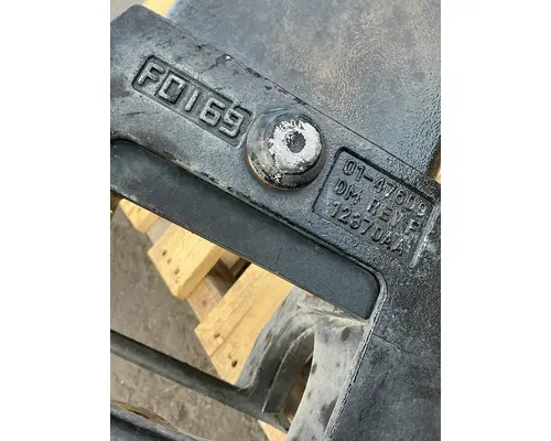 PETERBILT 384 Crossmember